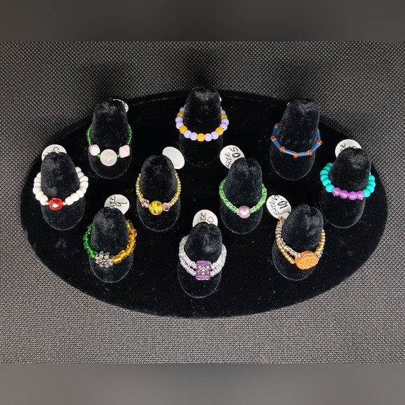 HANDMADE Lot of 10 Multicolor Stackable Beaded Adjustable Stretch Rings Set - Picture 2 of 8